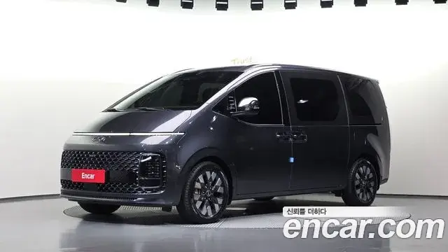 Hyundai Staria, 2022