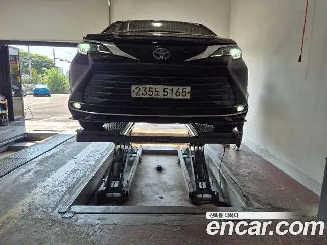 Toyota Sienna, 2023