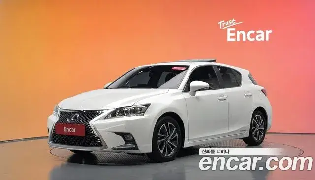 Lexus CT200h, 2018