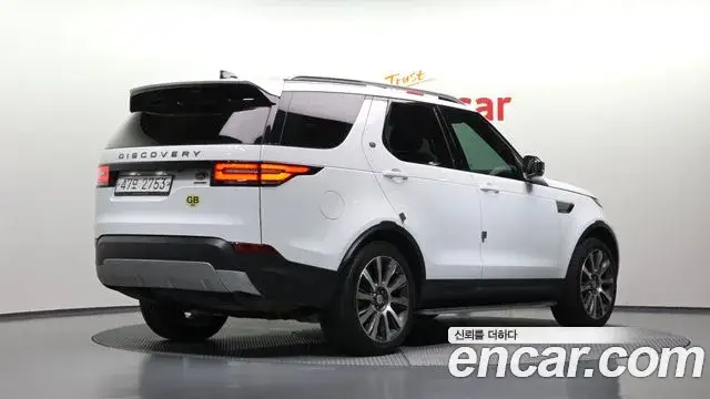 Land Rover Discovery 5, 2018