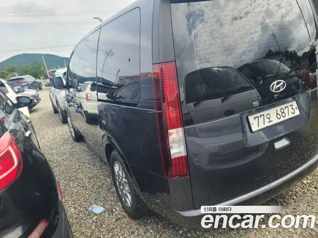 Hyundai Staria, 2021