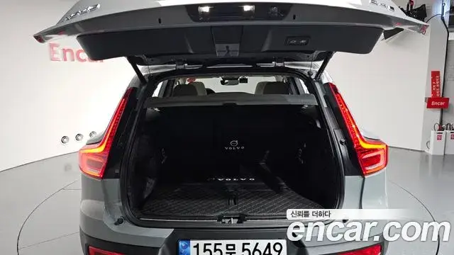 Volvo XC40, 2024