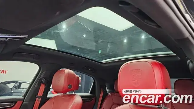 Porsche Cayenne, 2022
