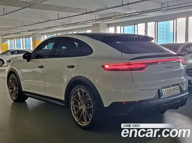 Porsche Cayenne, 2023