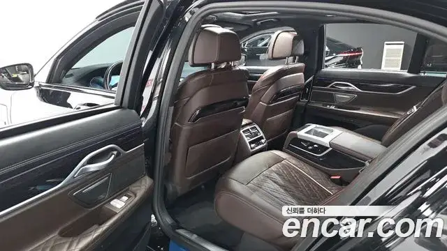 BMW 7 Series, 2021