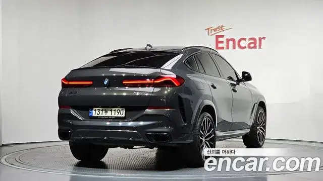 BMW X6, 2022