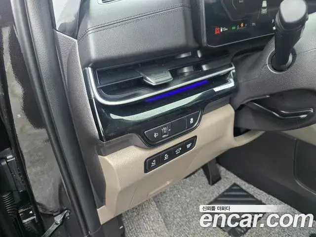 Kia Carnival, 2024