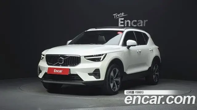 Volvo XC40, 2023
