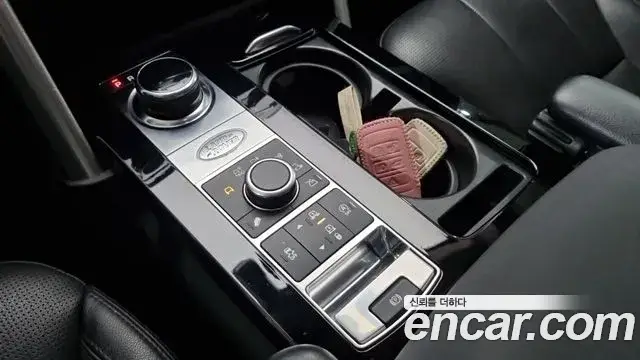 Land Rover Discovery 5, 2019