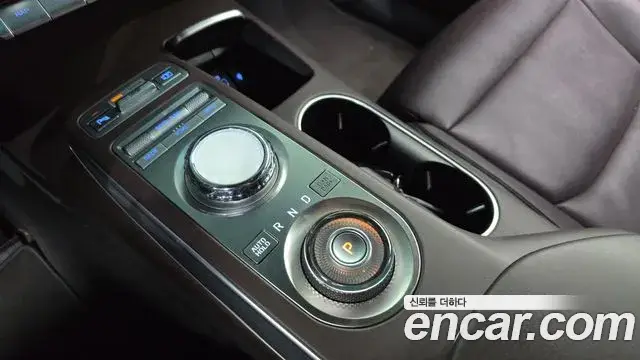 Genesis GV70, 2021