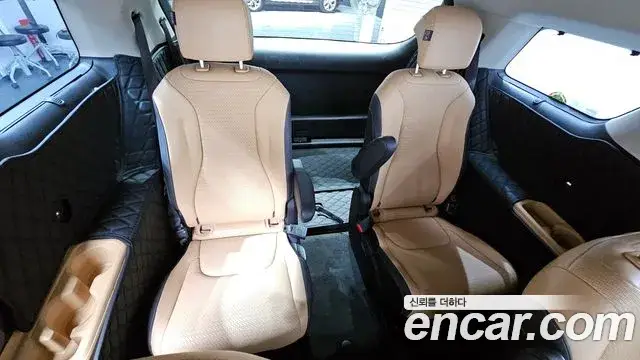 Kia Carnival, 2023
