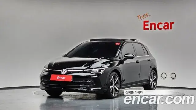 Volkswagen Golf, 2025