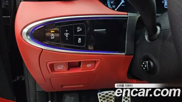 Genesis GV70, 2021