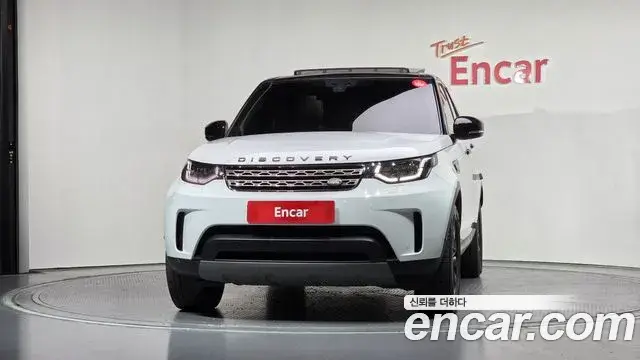 Land Rover Discovery 5, 2019