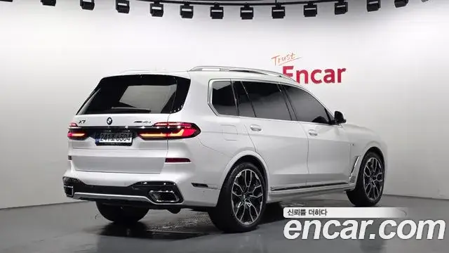 BMW X7, 2025