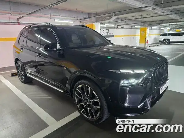 BMW X7, 2023