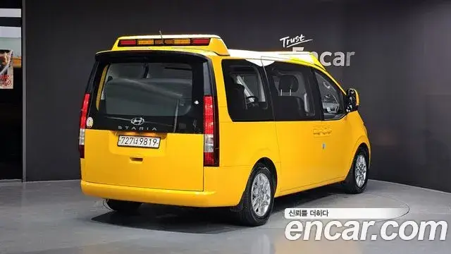 Hyundai Staria, 2022
