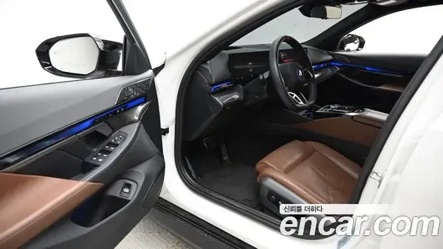 BMW i5, 2023