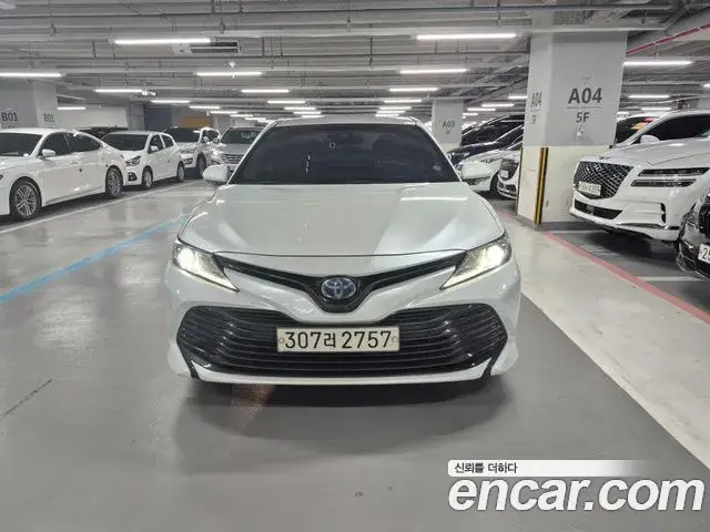 Toyota Camry, 2019