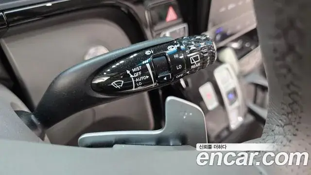 Hyundai Staria, 2025