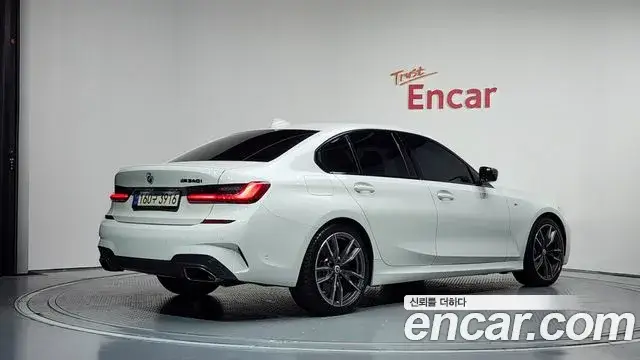 BMW 3 Series, 2022