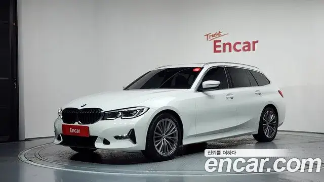 BMW 3 Series, 2022