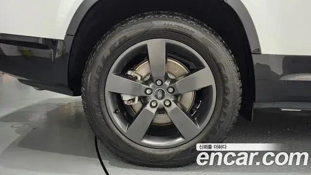 Land Rover Defender, 2024