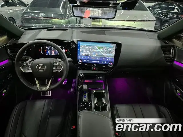 Lexus NX450h+, 2025