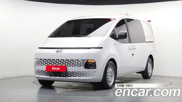 Hyundai Staria, 2022