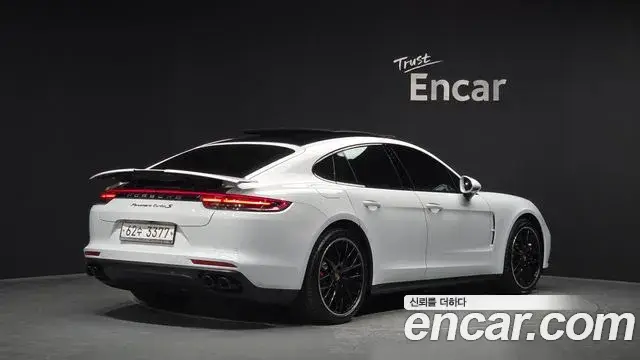 Porsche Panamera, 2018