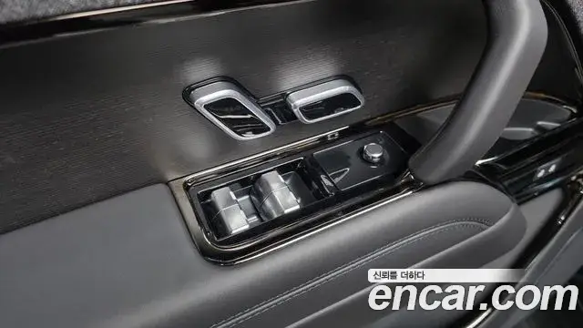 Land Rover Range Rover Sport, 2025