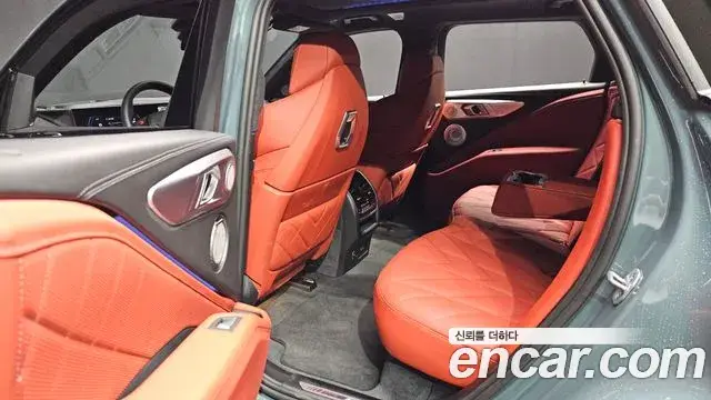 BMW XM, 2025