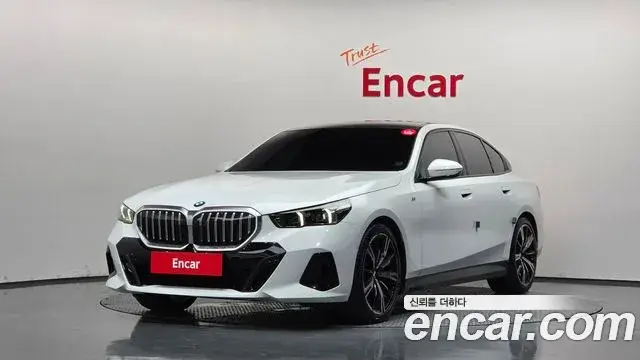 BMW 5 Series, 2025