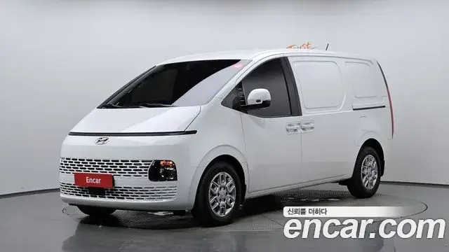 Hyundai Staria, 2023