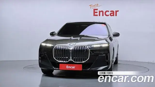 BMW i7, 2024