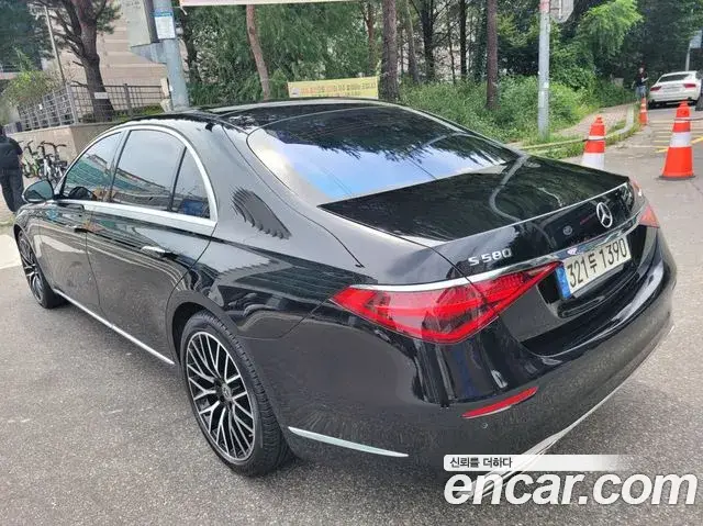 Mercedes-Benz S-Class, 2022
