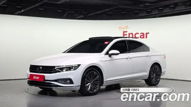 Volkswagen Passat GT, 2021