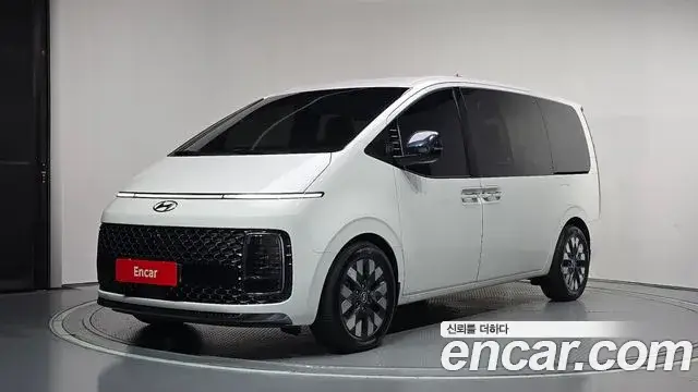 Hyundai Staria, 2022