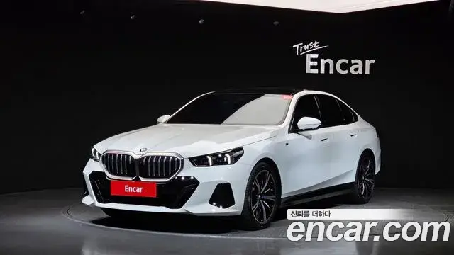 BMW 5 Series, 2025