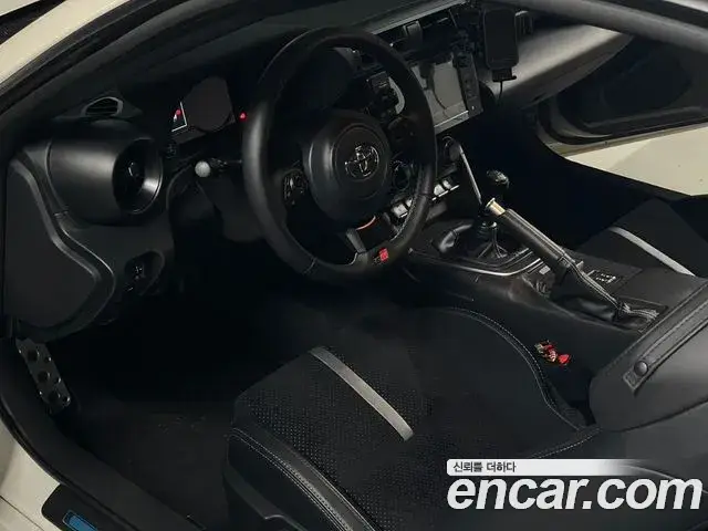 Toyota GR86, 2025