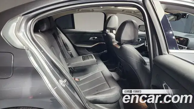 BMW 3 Series, 2022