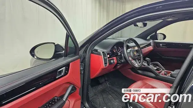Porsche Cayenne, 2021
