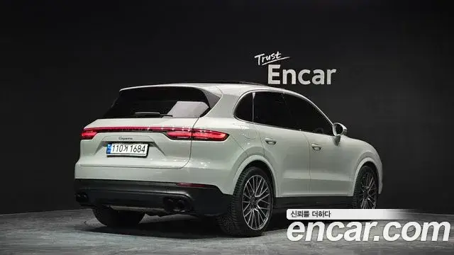 Porsche Cayenne, 2023
