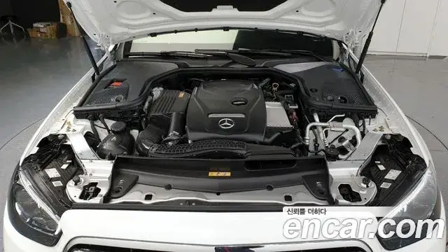 Mercedes-Benz E-Class, 2022