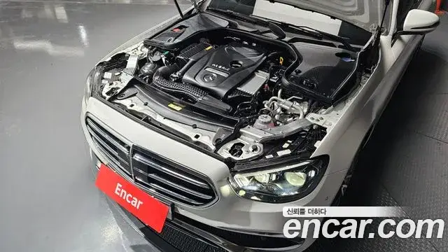Mercedes-Benz E-Class, 2022