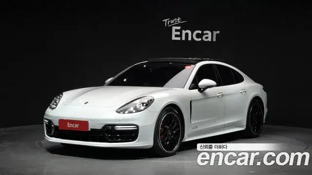 Porsche Panamera, 2020