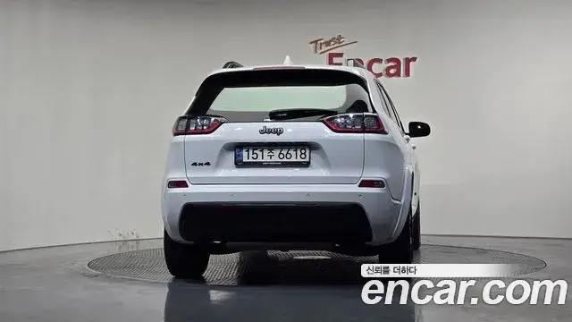 Jeep Cherokee, 2021