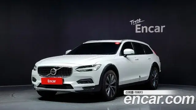 Volvo V90 Cross Country, 2021