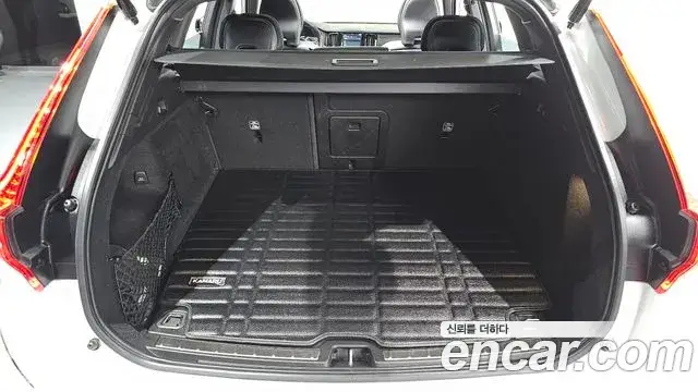 Volvo XC60, 2021