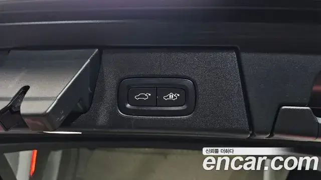 Volvo V90 Cross Country, 2021